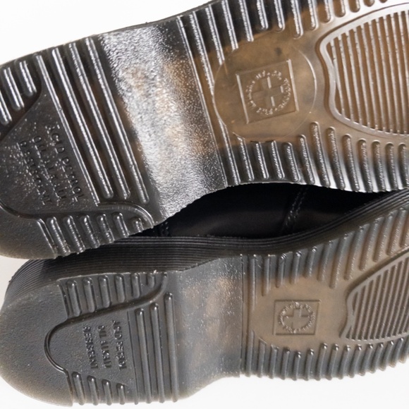 Dr. Martens Flora Black Chelsea Ankle Boot Women’s Size 6 - Picture 6 of 7